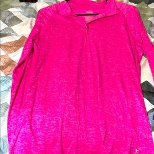 Long sleeve athletic shirt